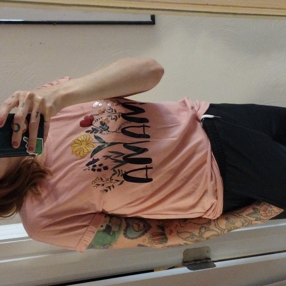 Mama Floral Tee- BUNDLE ONLY! - Picture 3 of 4